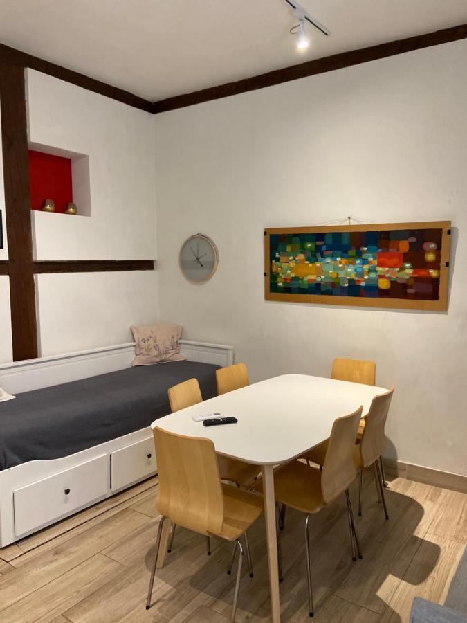 Apartamento Opera-suites Luxury La Boheme, In The Very Center Of Madrid. Madri